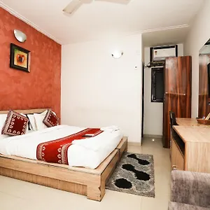 Hotel Om Paradise Near Igi Delhi Airport